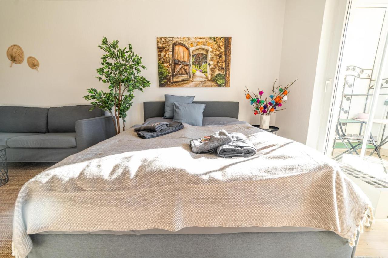 Fullhouse - - K31 - Balcony - 2 Queensize Beds - Smarttv Apartment *